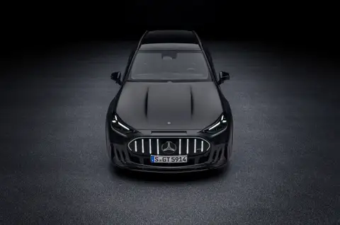 High-tech SUV with sports car DNA: The new Mercedes-AMG GT SUV