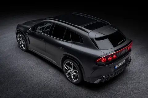 High-tech SUV with sports car DNA: The new Mercedes-AMG GT SUV