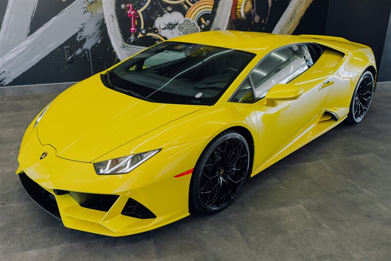 2021 Lamborghini Huracan EVO 2-Door Coupe