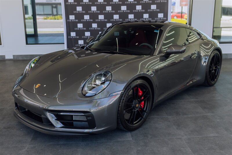 2024 Porsche 911 Carrera GTS 2-Door Coupe
