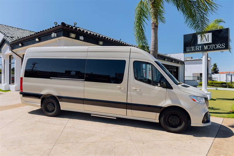2023 Mercedes-Benz Sprinter 2500 3-Door Van